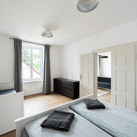 Vacov Apartment Bagian luar foto
