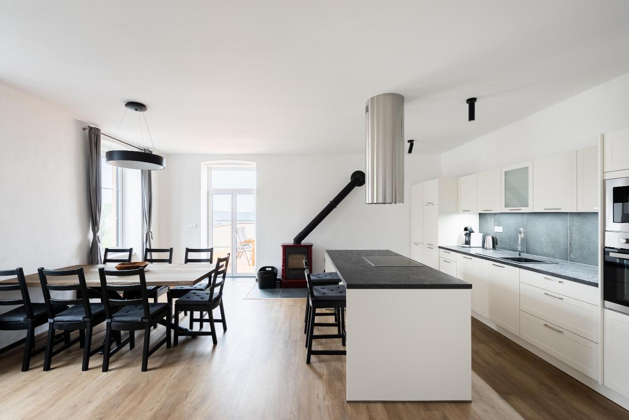 Vacov Apartment Bagian luar foto